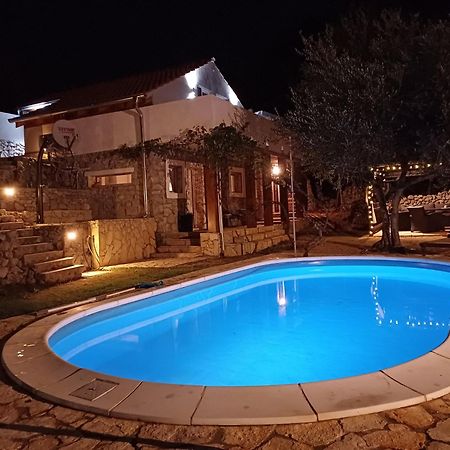 Holiday House Pulina Punat Ngoại thất bức ảnh