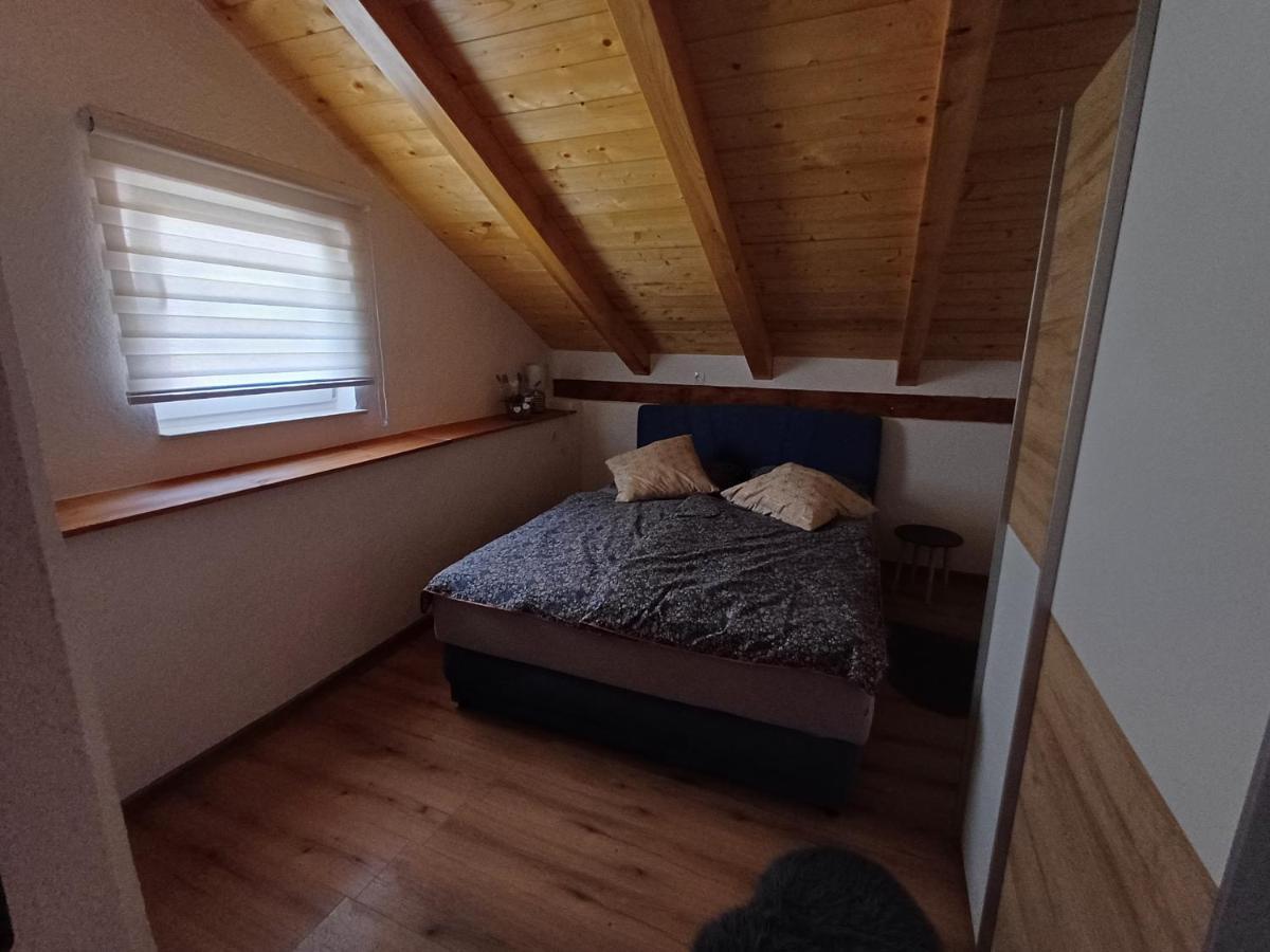 Holiday House Pulina Punat Ngoại thất bức ảnh